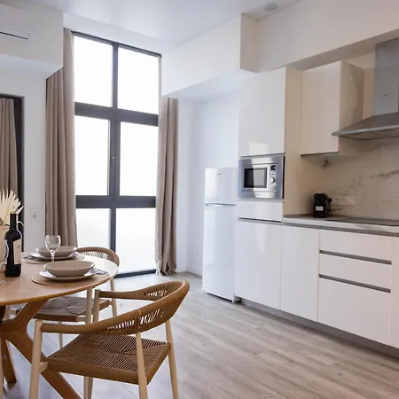 Florit Flats - The Patraix Hood Valence