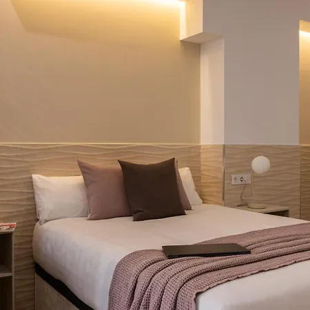 Florit Flats - The Urban Retreat Apartments Ac & Wifi - Near City Centre