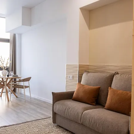 Florit Flats - The Urban Retreat Apartments Ac & Wifi - Near City Centre Daire *