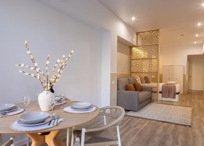Florit Flats - The Patraix Hood Appartement *